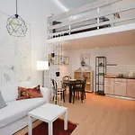 Stylish Home In Downtown Budapest For 2-4 People