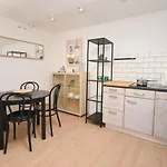 Stylish Home In Downtown Budapest For 2-4 People