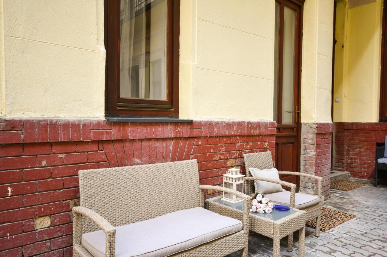 Stylish In Downtown For 2-4 People *