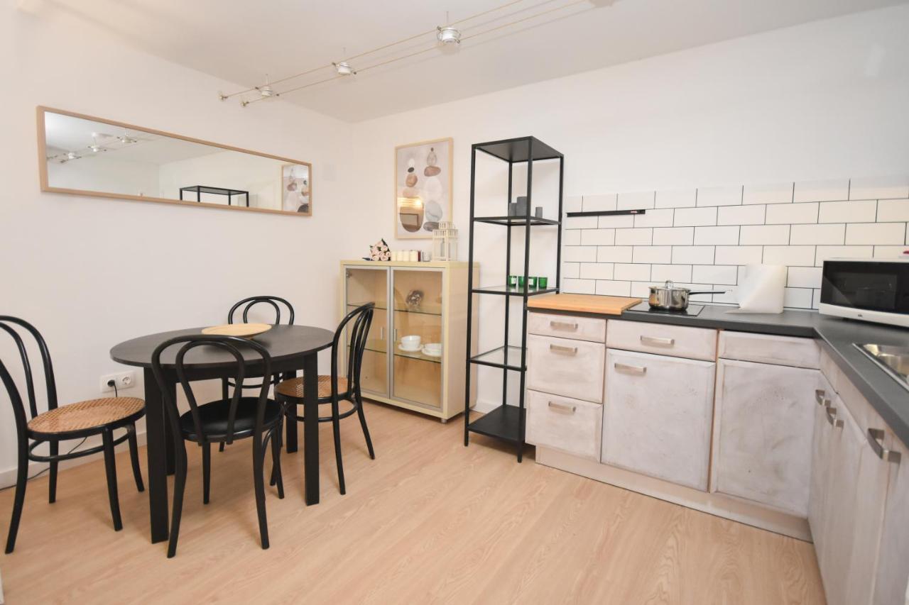 Stylish In Downtown For 2-4 People Budapest